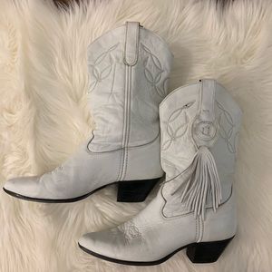 Laredo white tassel cowgirl boots
